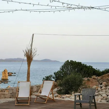 Near Sandy Beaches In Cova Апартаменты *